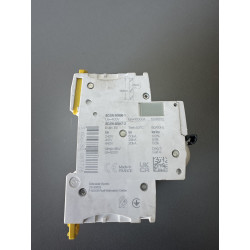 Disjoncteur triphasé Schneider Electric A9F18306