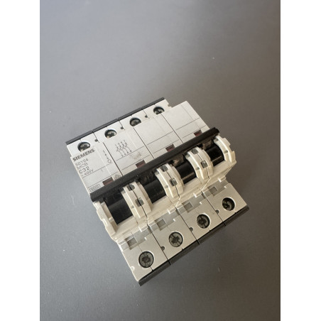 Disjoncteur tétrapolaire Siemens MCB C32 – 400 V
