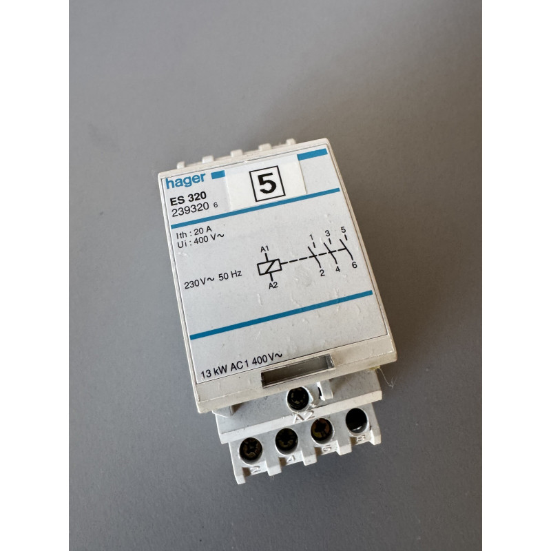 Contacteur modulaire Hager ES 320 20 A