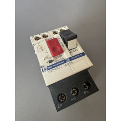 Disjoncteur moteur magnétothermique Télémécanique GV2ME07 avec module auxiliaire