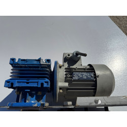 Moteur SIEMENS triphasé 1LA7073-4B11 + Réducteur