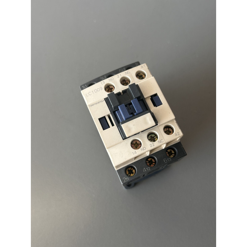 Contacteur de puissance tripolaire Telemecanique LC1D09