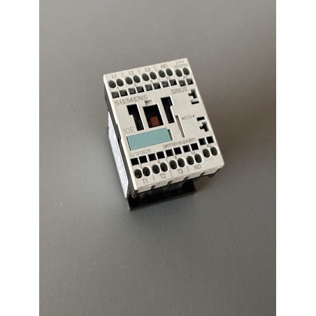 Contacteur triphasé compact Siemens 3RT1016-2AB01