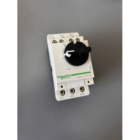 Disjoncteur moteur magnétothermique Schneider GV2L10 avec module auxiliaire
