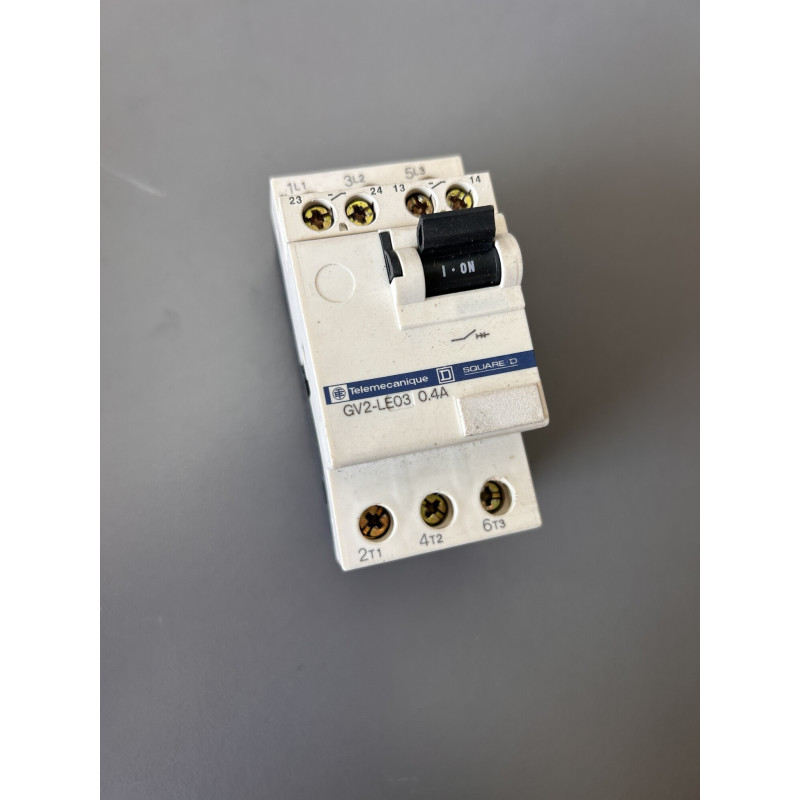 Disjoncteur moteur magnétothermique Télémécanique GV2-LE03 avec module auxiliaire