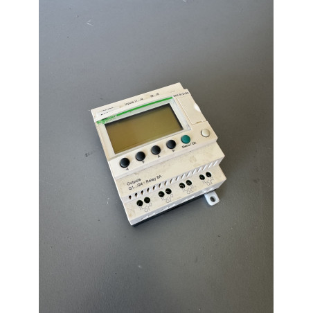 Automate programmable Schneider Electric SR2 B121BD