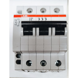Disjoncteur modulaire tripolaire ABB 6A S203-D6 (avec auxiliaire S2C-H11L)