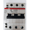 Disjoncteur modulaire tripolaire ABB 20A S203-D20 (avec auxiliaire S2C-H11L)